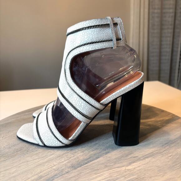 Rebecca Minkoff White Textured Leather Slingback Block Heel Sandals US Sz 7.5 M - Picture 2 of 9